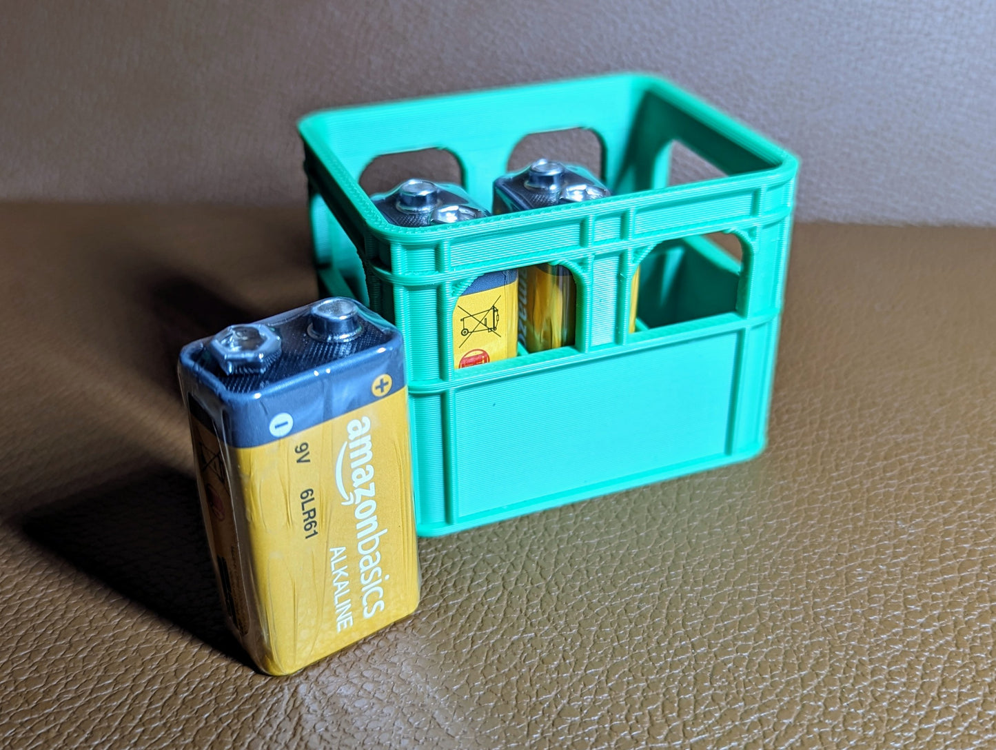 Ordnung mit Bierkasten-Charme: Praktische Batterie-Aufbewahrung zum Verlieben!